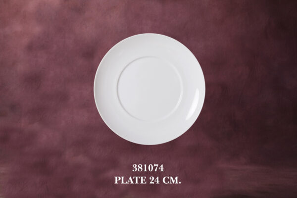1381074 Plate 24 cm.